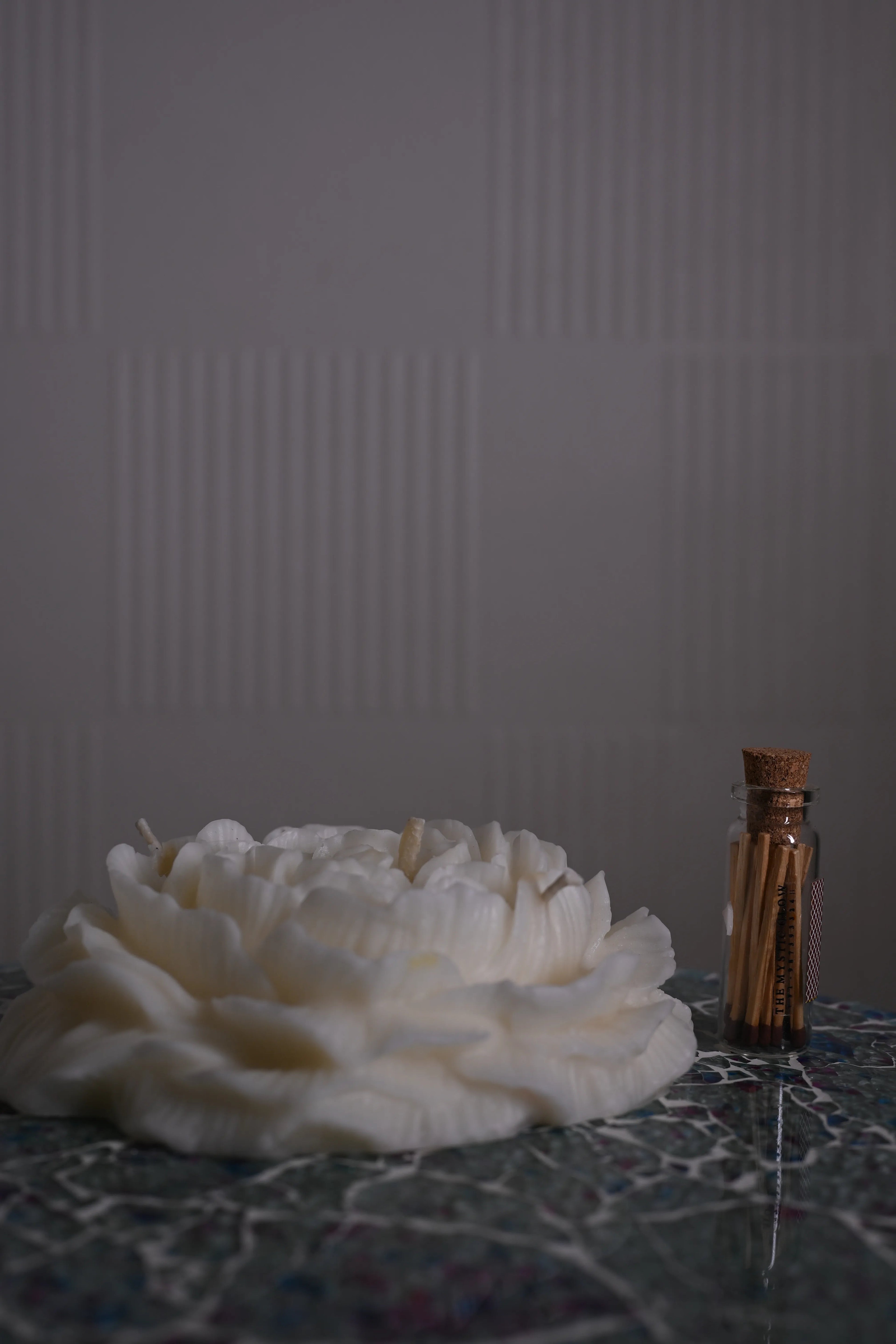 LARGE PEONY CANDLE - Mystic Glow